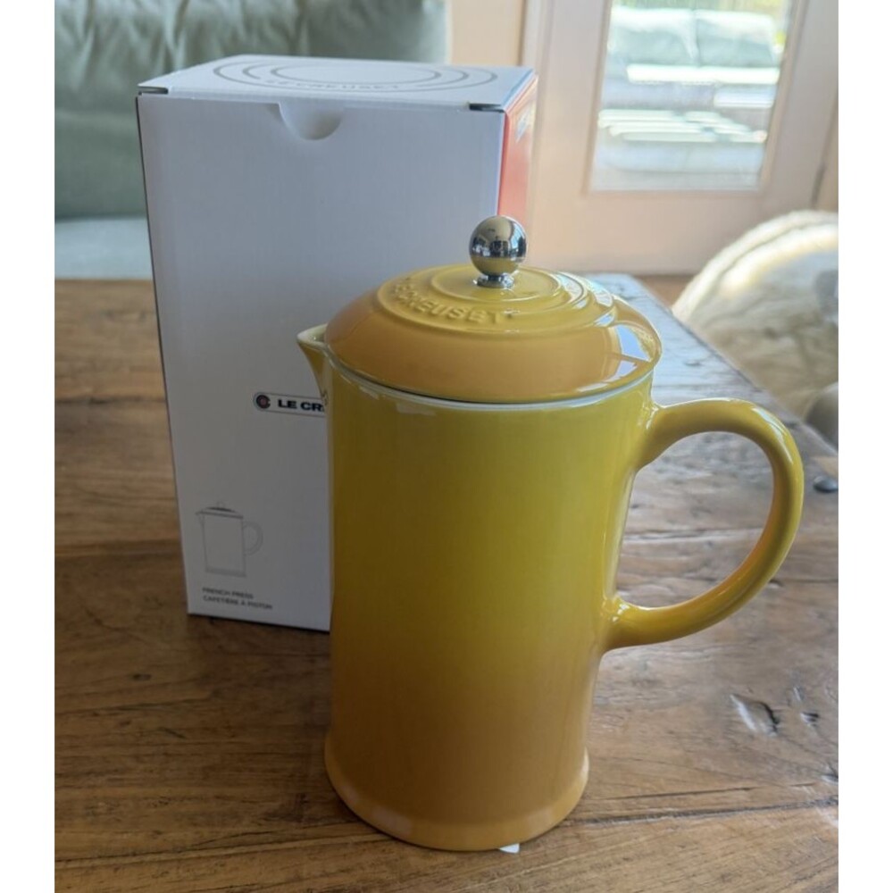 Le Creuset Stoneware 34 oz 1 Liter Coffee Pot French Press Nectar Yellow NEW